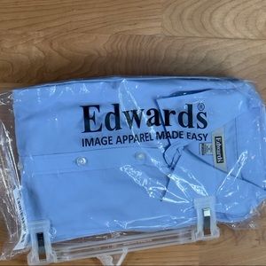 Edwards Ladies XL Long Sleeve Light Blue Button-up Shirt New in Package